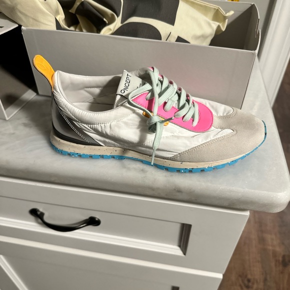 Women's Multicolor Sneakers - Picture 1 of 1